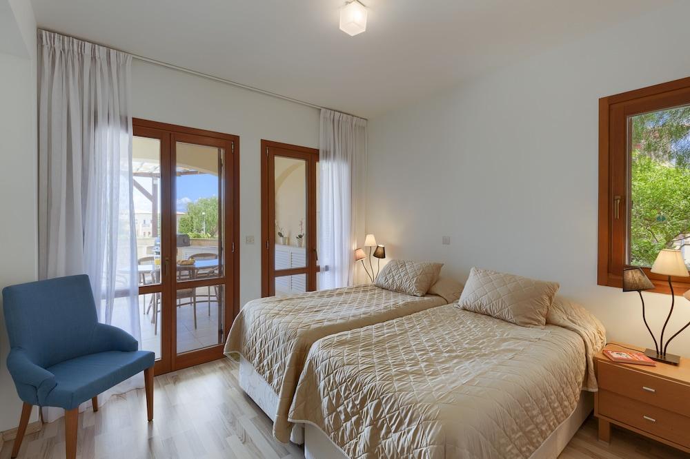 Aphrodite Hills Holiday Residences Ngoại thất bức ảnh